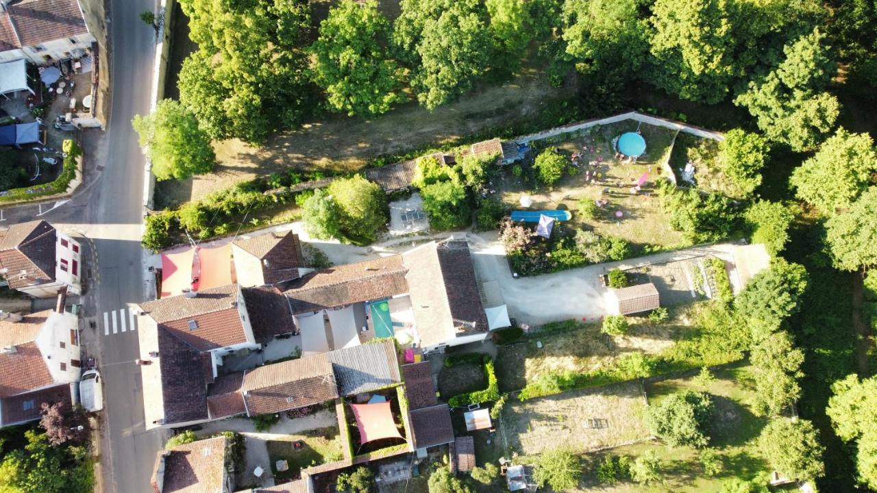 La Maison Des Amis Nuits Exteriör bild