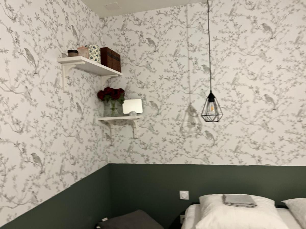 La Maison Des Amis Nuits Exteriör bild