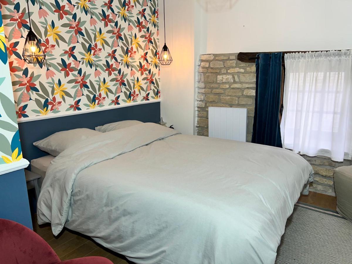 La Maison Des Amis Nuits Exteriör bild