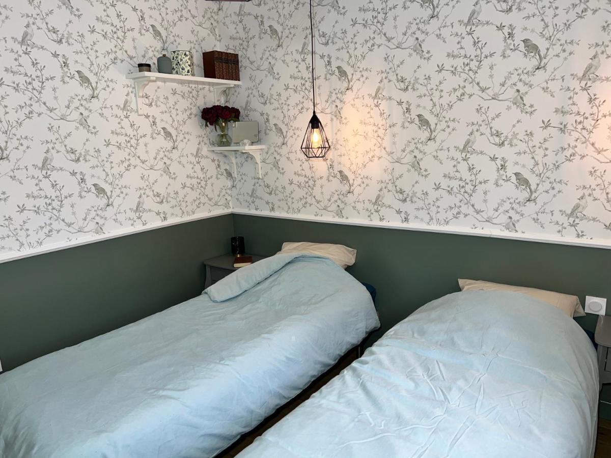 La Maison Des Amis Nuits Exteriör bild