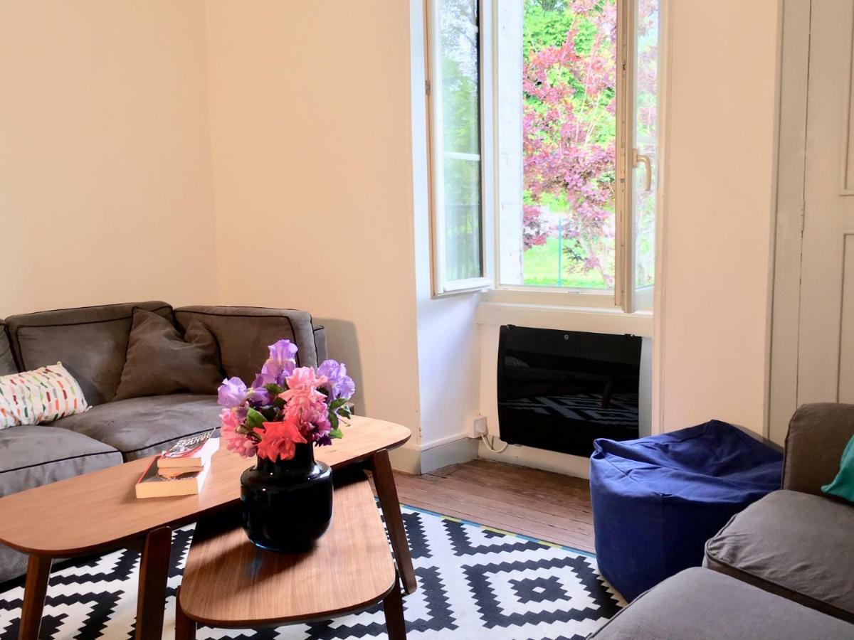 La Maison Des Amis Nuits Exteriör bild