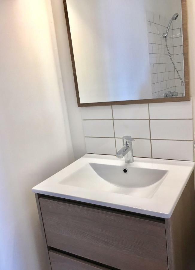 La Maison Des Amis Nuits Exteriör bild