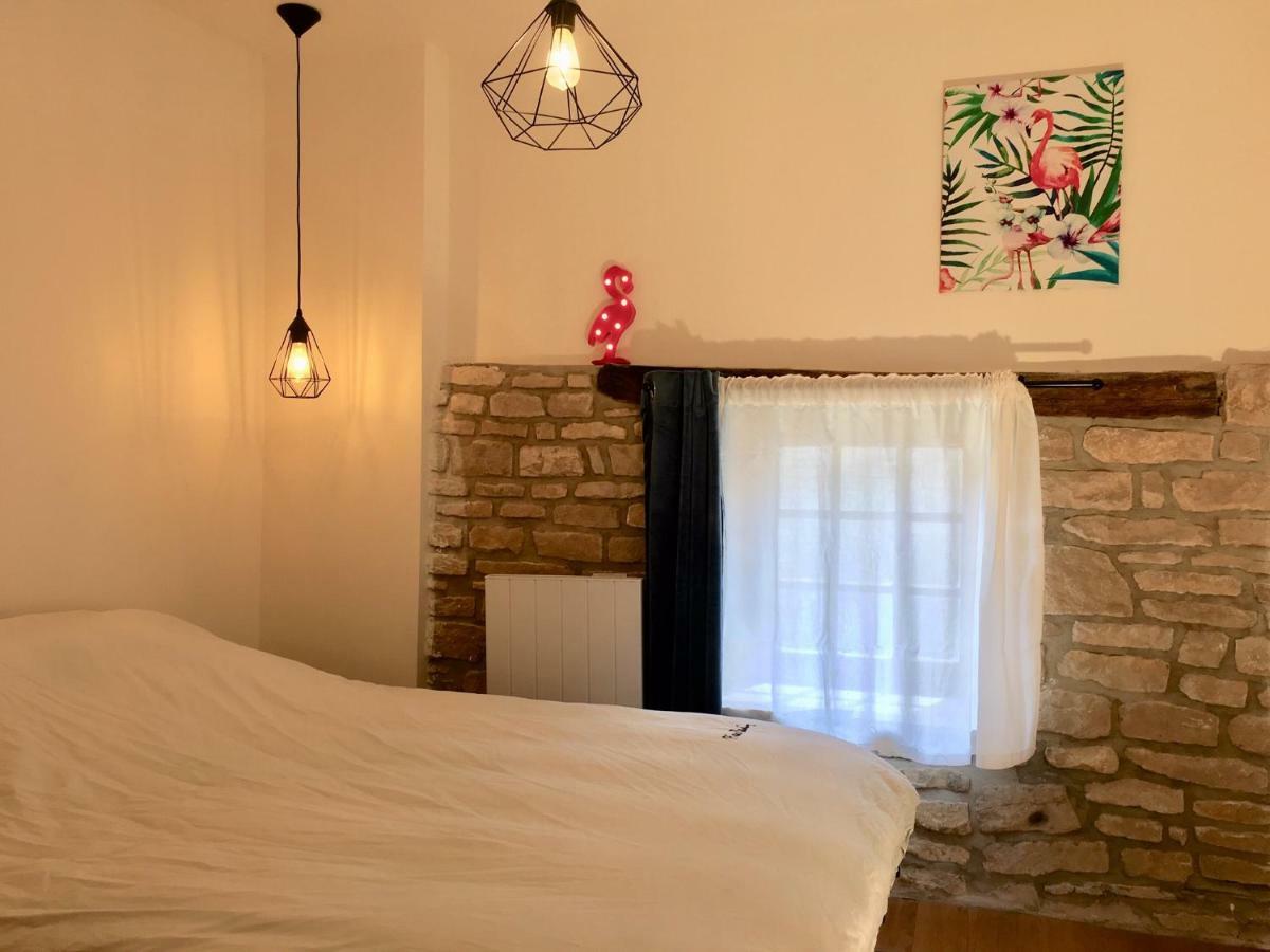 La Maison Des Amis Nuits Exteriör bild
