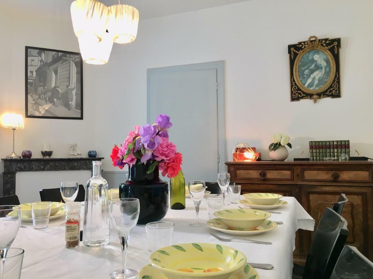 La Maison Des Amis Nuits Exteriör bild