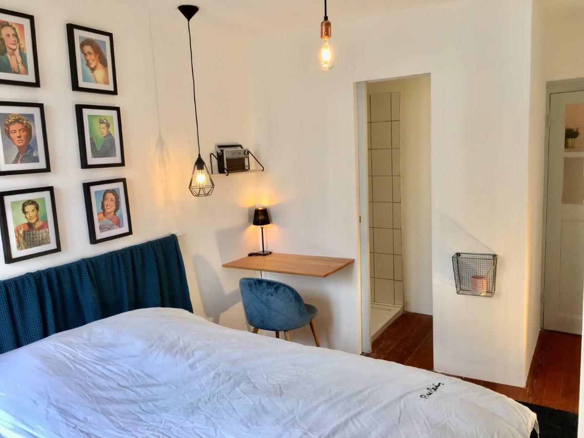 La Maison Des Amis Nuits Exteriör bild