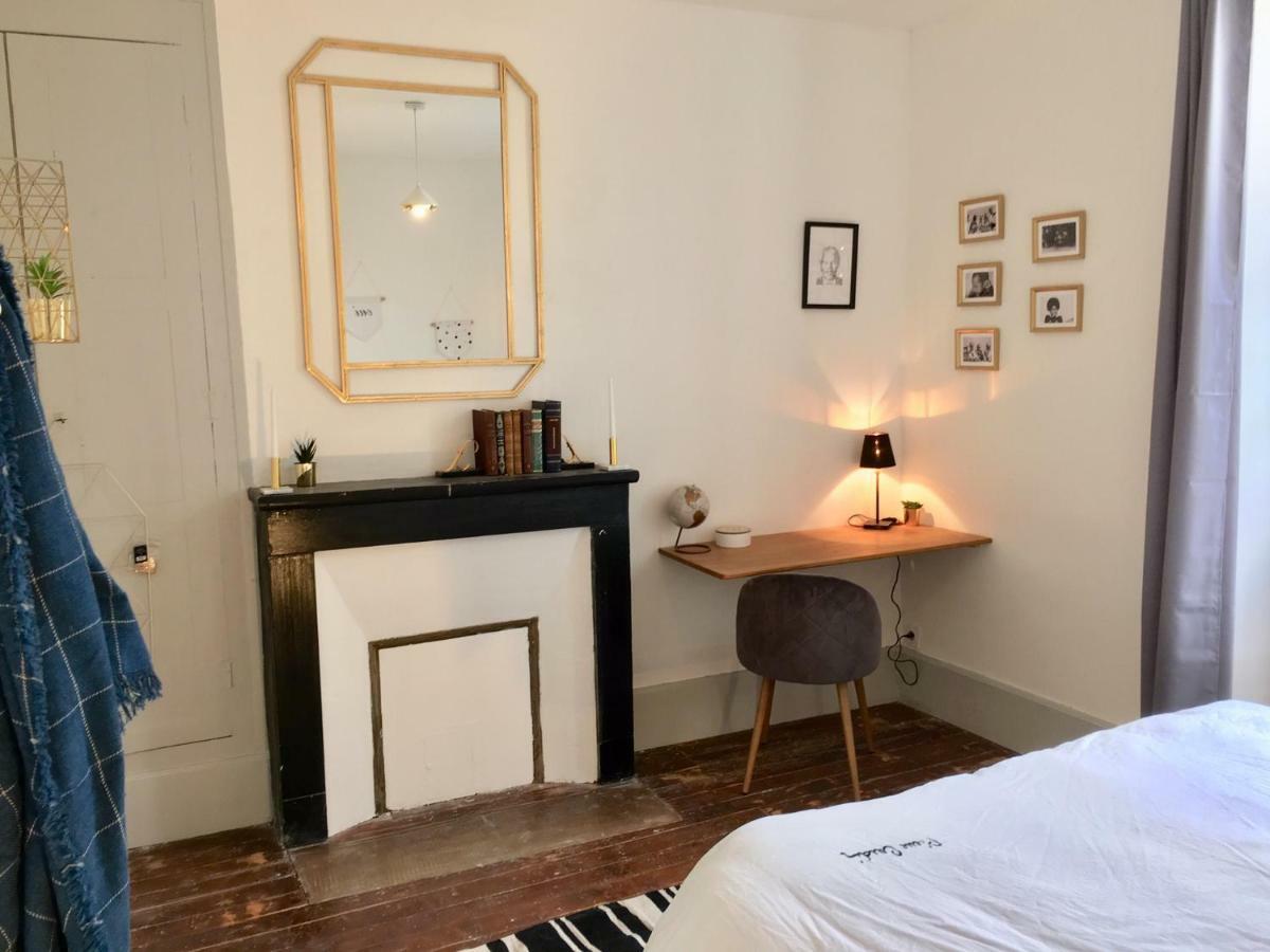 La Maison Des Amis Nuits Exteriör bild