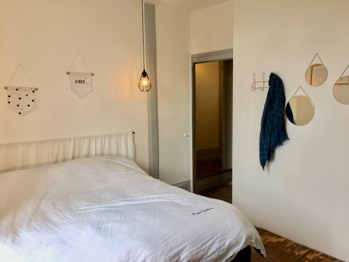 La Maison Des Amis Nuits Exteriör bild