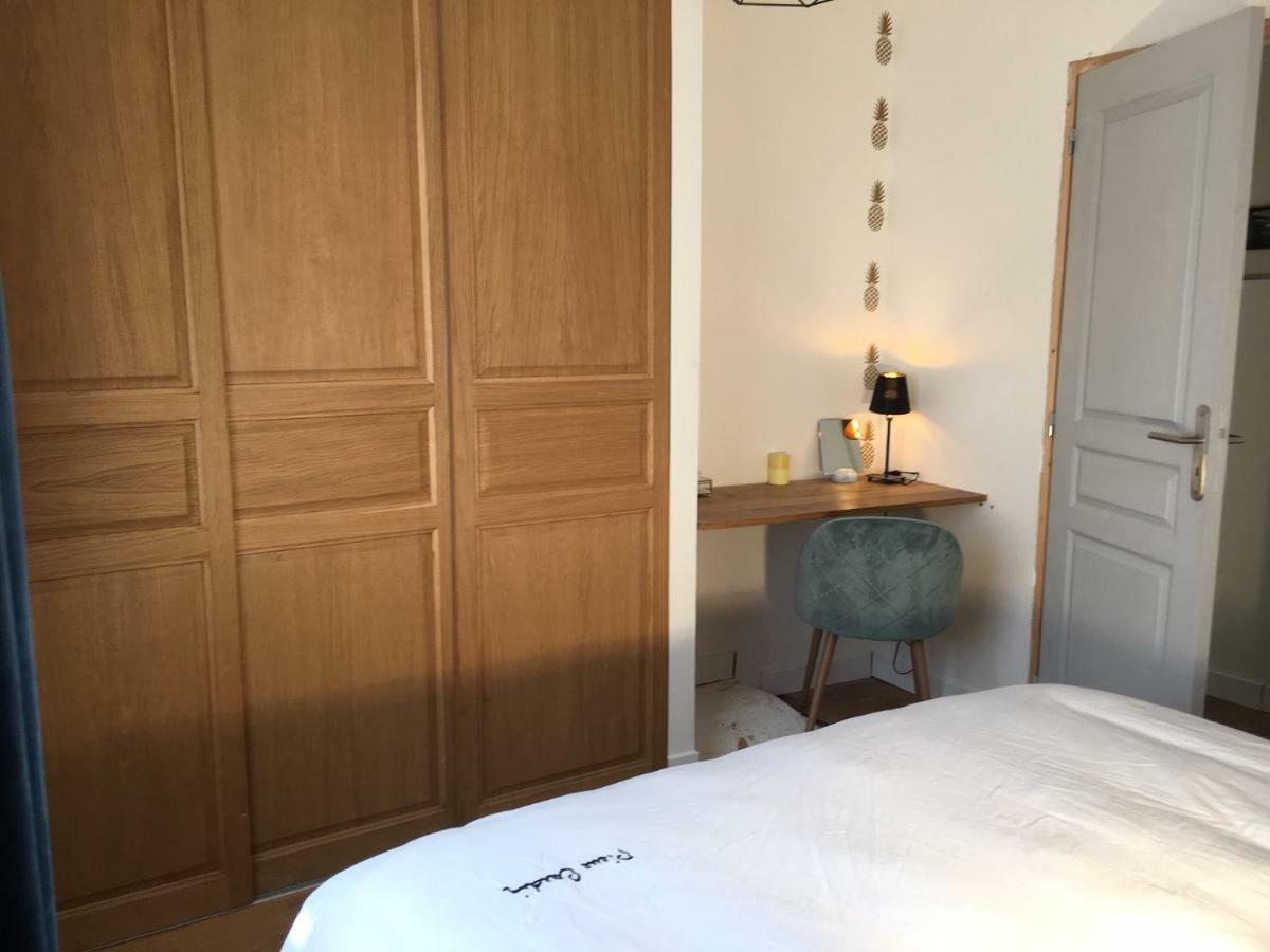 La Maison Des Amis Nuits Exteriör bild